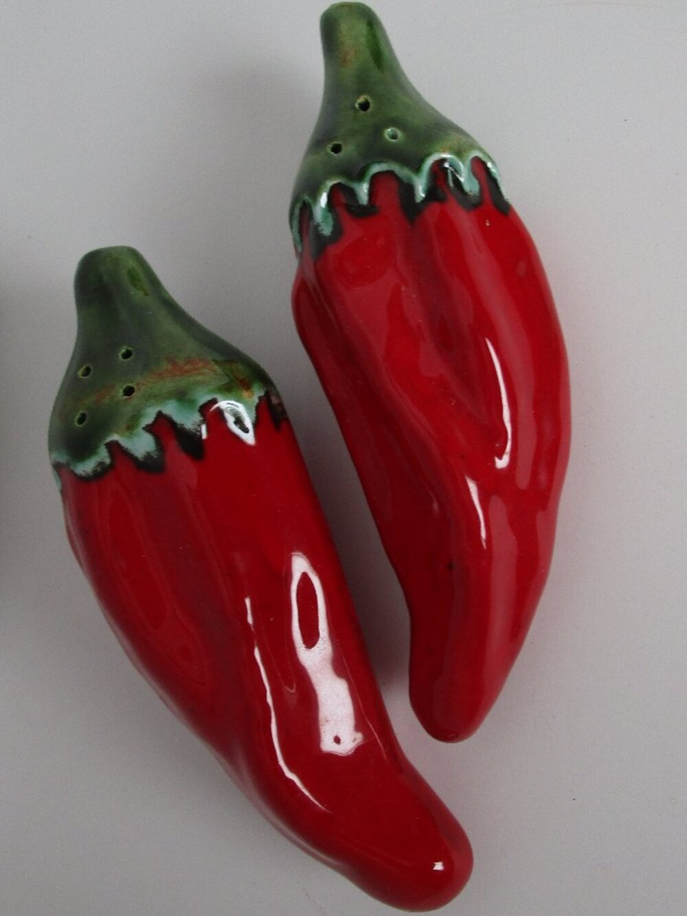 ceramic salt and pepper shaker set